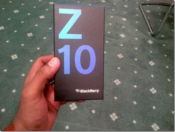 BlackBerry Z10 Retail Box