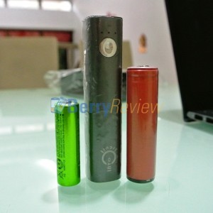 Battery comparison 18650 AA lipstick